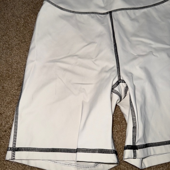 WeWoreWhat White Bike Shorts with Black Accents - Picture 3 of 5
